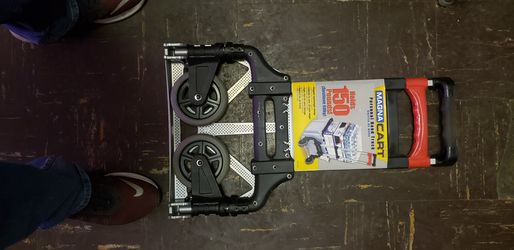 Magna Cart Personnel 150 Lb folding hand truck