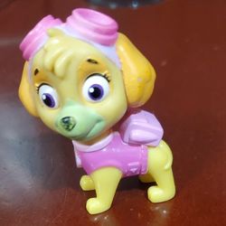 Paw Patrol  Skye Figure