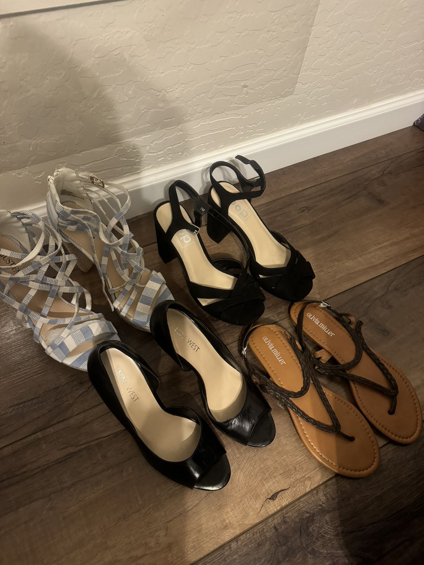 Lady Shoes 4 Pairs 