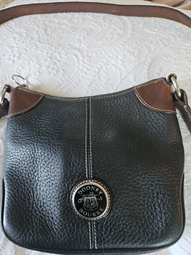 Dooney & Bourke Purse