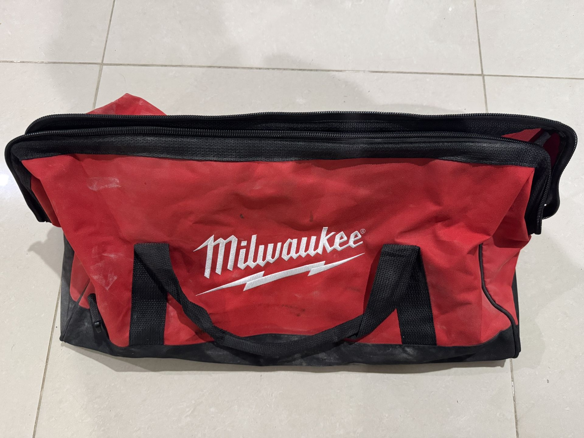 Milwaukee Large Bag