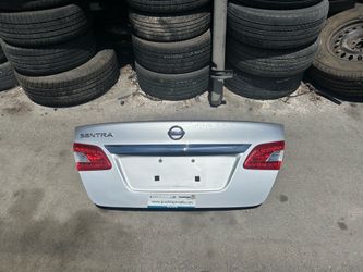 2013-2018 Nissan Sentra trunk LID