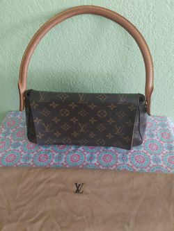 Classic Louis Vuitton Looping Shoulder Bag