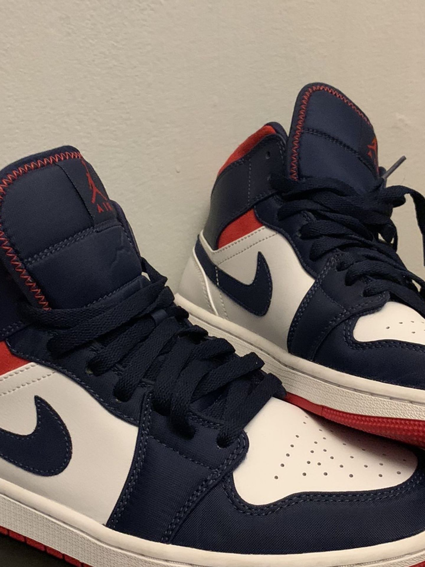 Air Jordan 1 Mid SE GS “USA”