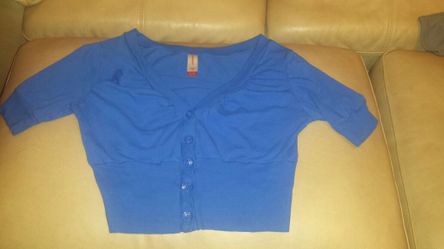 CUTE blue crop cardigan