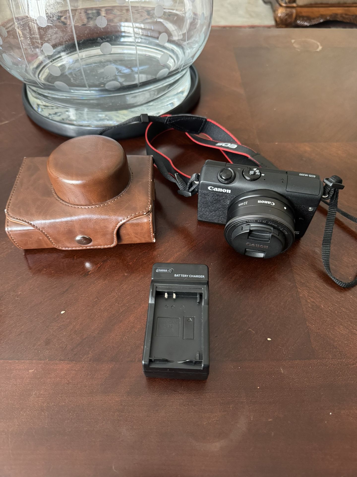 Canon M200 with 22mm lens