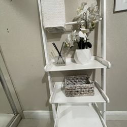 White Ladder Shelf 