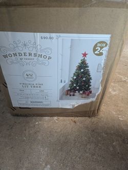 Wondershop 4 1/2ft Pre-Lit Christmas tree