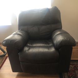 Recliner Leather Couch -excellent Condition 