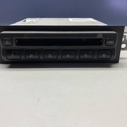 2003 thru 2006 CHEVY CHEVROLET Tahoe GMC Yukon Escalade 6 Disc CD