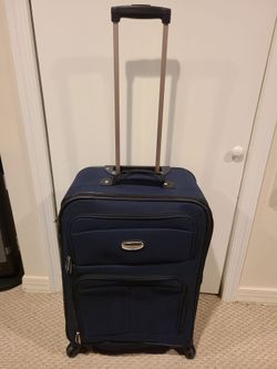 Concourse Carry On Rolling Luggage
