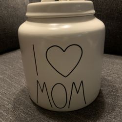 Rae Dunn Canister I🖤Mom