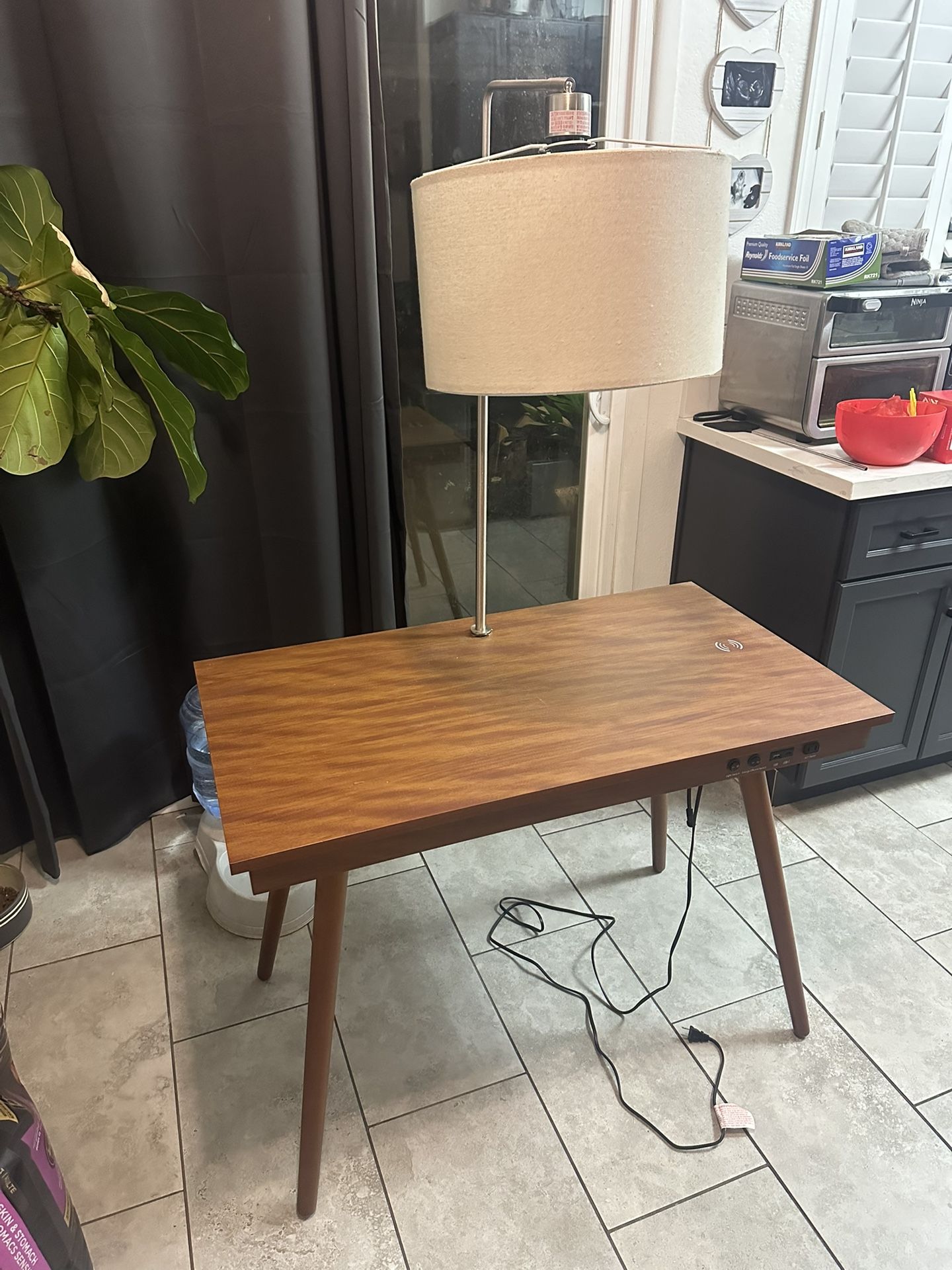 Mid Century Desk With Lamp