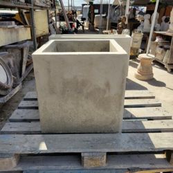 Concrete Large Square Planter or Water Fountain / Cement Backyard Patio Pots Garden Planters / Outdoor Fountains