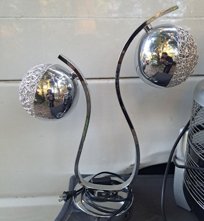 Mid-century Modern "Eyeball" or "Space Age" Chrome Table Lamp 2012