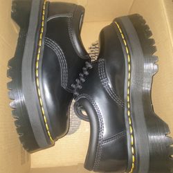 8053 Leather Platform Doc Martens