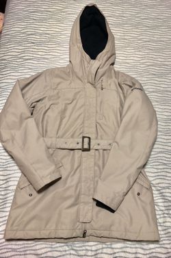 Columbia Waterproof Women’s jacket - Size Medium