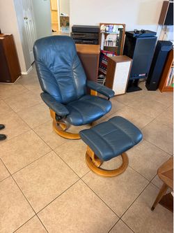 Ekornes Stressless Leather Recliner & Ottoman - Blue