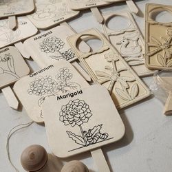 Wood Signs To Paint. Door Hangers. Yoyos Light Switches 