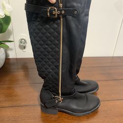 Boots Size 7.5