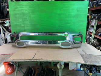 FRONT BUMPER 2019 2020 2021 2022 2023 2024 RAM 1500 OEM  CHROME