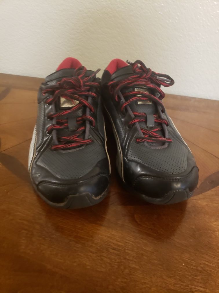 Boy's shoes