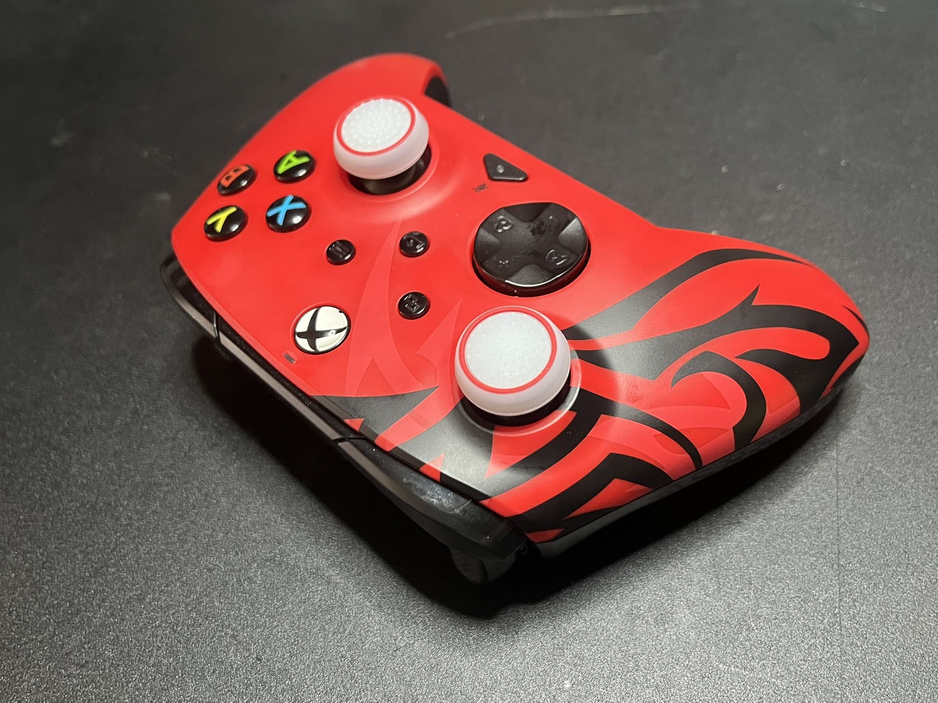 🎮 Custom PDP Xbox One Controller – Red w/ Black Stripes + White Thumb Grips 🎮 ✅