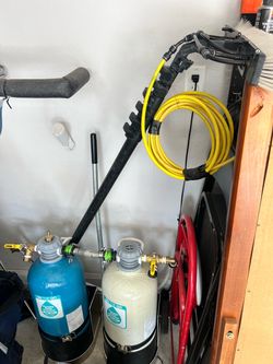 Water DI system w/ 30 fr XERO water fed pole