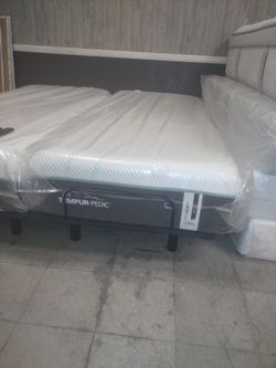 🔥🔥🔥 $1,499 California King Split Tempur-pedic Proadapt Medium Hybrid Technology With Split Adjustable Casper Base $1,499 🔥🔥🔥
