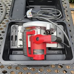 Craftsman 7 1/4 15-Amp Circular Saw with Laser Trac