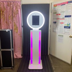 4 In 1 Photobooth Shell With Case!!