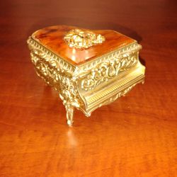 Antique Gold Colored Cast Rare Piano Plays Music Great Condition Very Clean 4 In By 4in