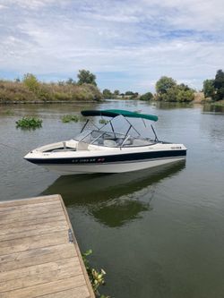 Four Winns Fish/Ski Boat