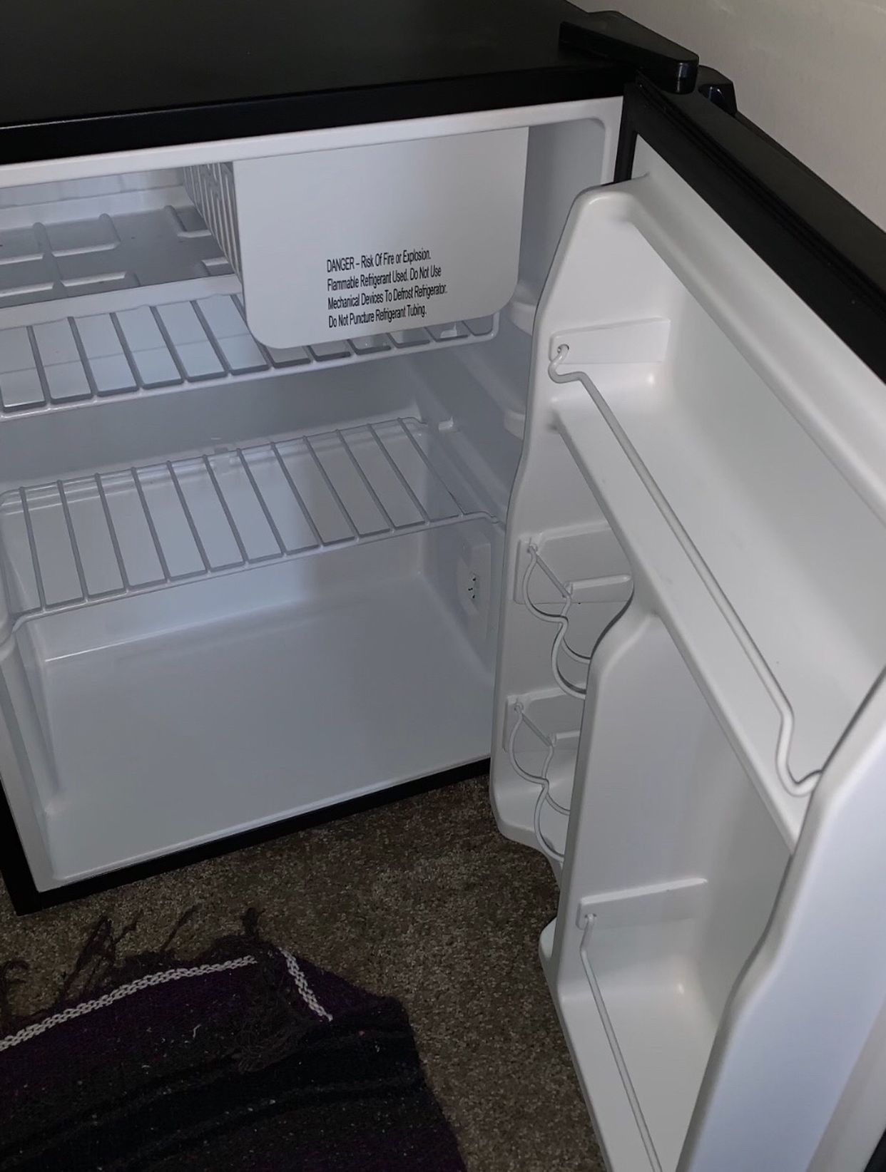 Whirlpool Mini fridge