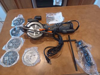 Brand New Mini Circular Saw With Laser