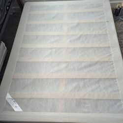 Sturdy Box Spring / Mattress Foundation – Excellent Condition