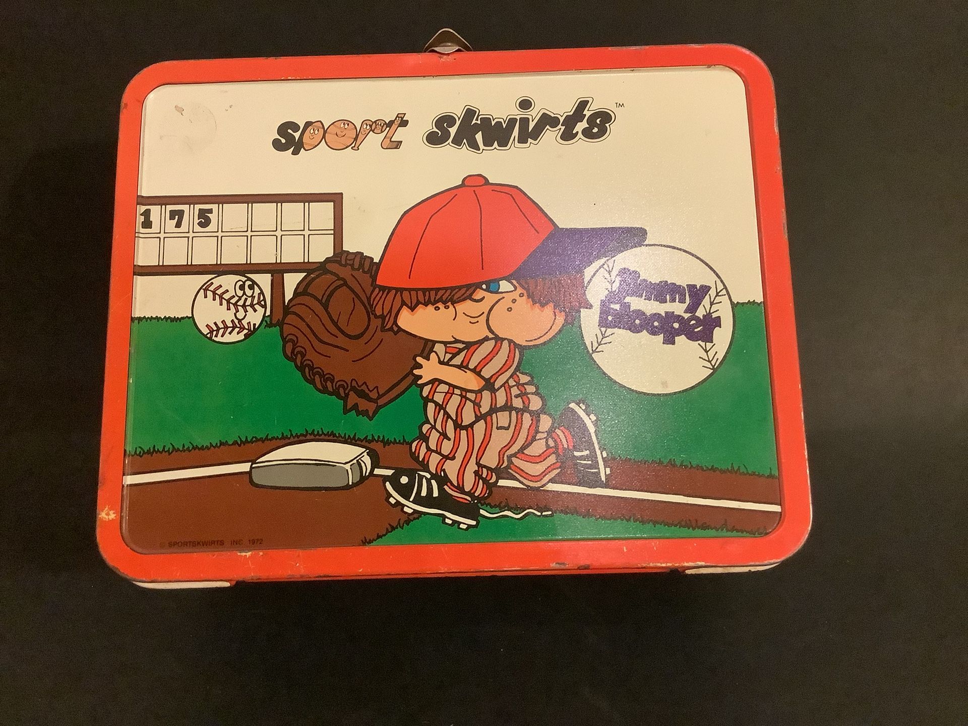 1982 Metal Lunchbox Sport Skwirts. Must See!