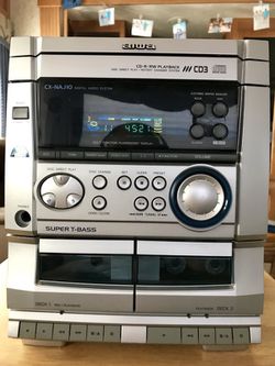 2001 Aiwa Stereo System