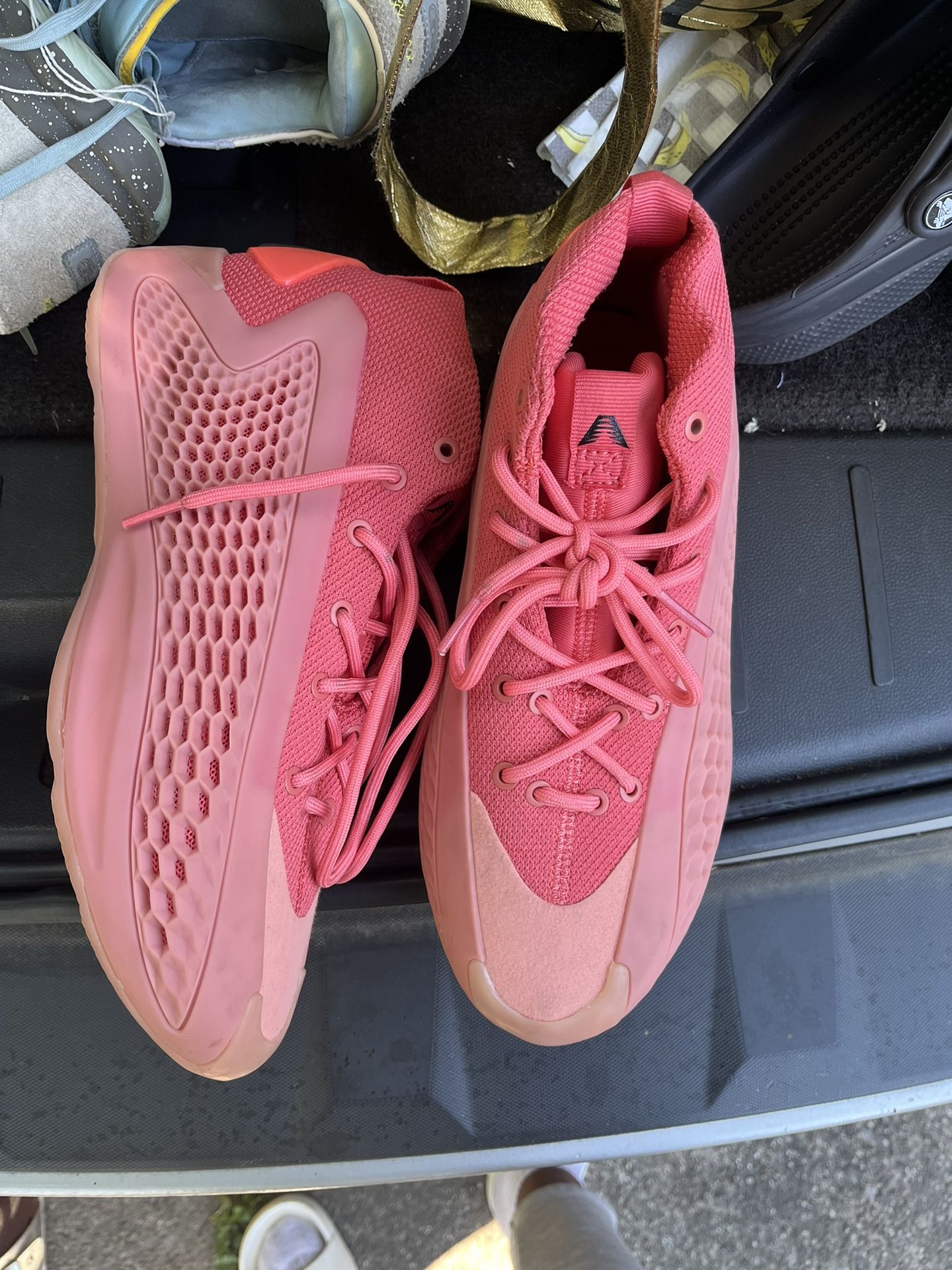 AE 1 All Pinks