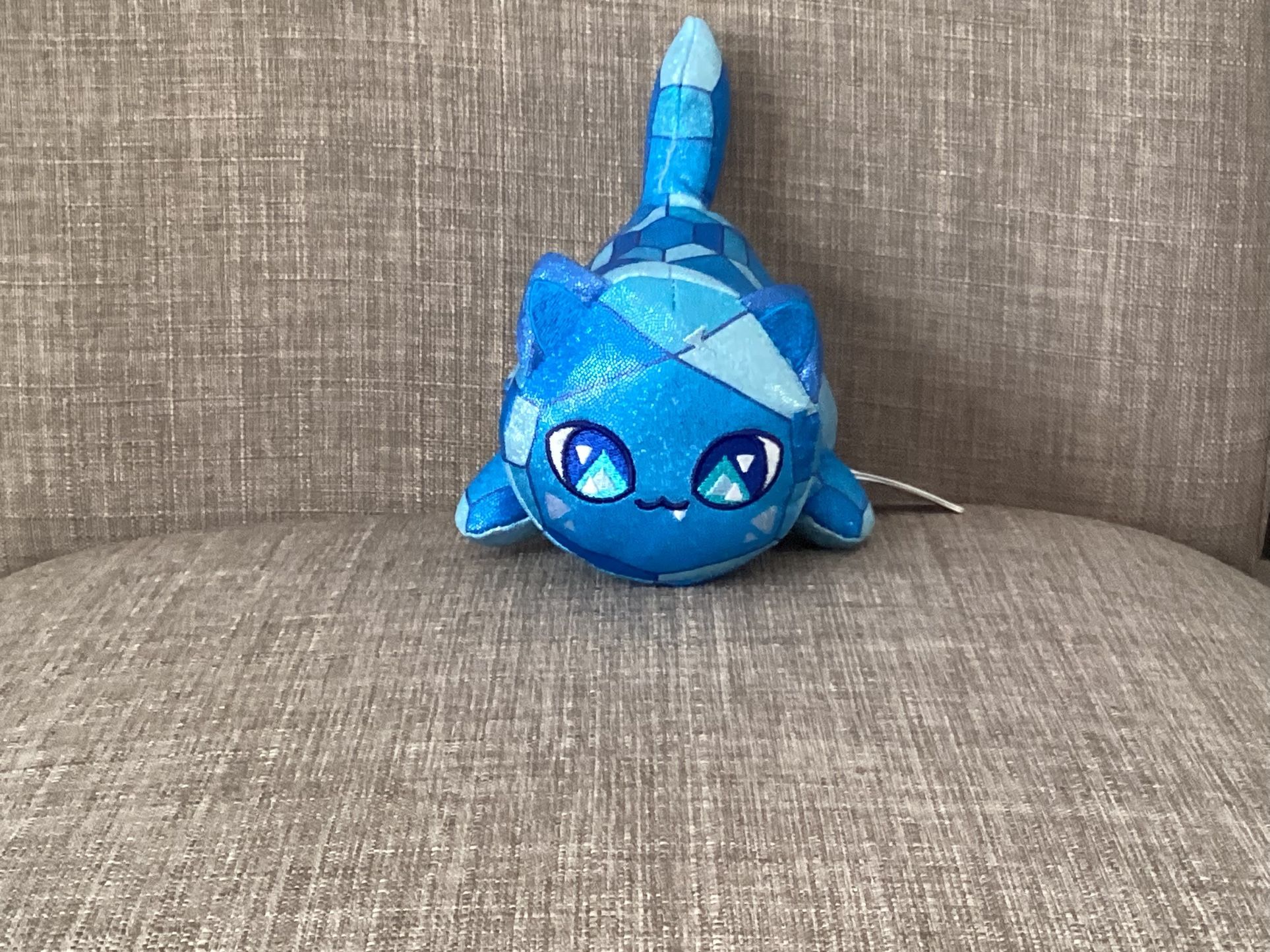 Sapphire Aphmau Plushy