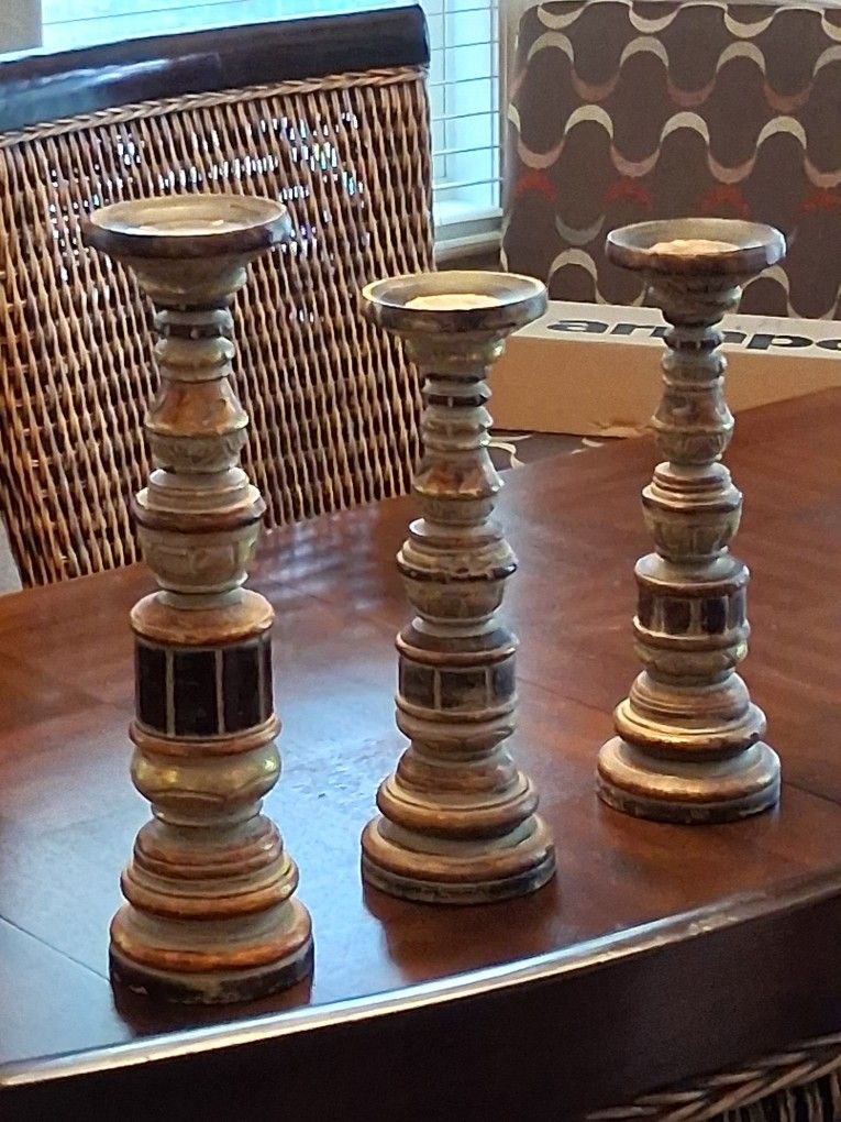 Set Of 3 Pier One Candlesticks