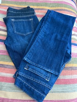 Old Navy The Diva Dark Wash Jeans - Women’s Size 4 Long - Excellent Condition