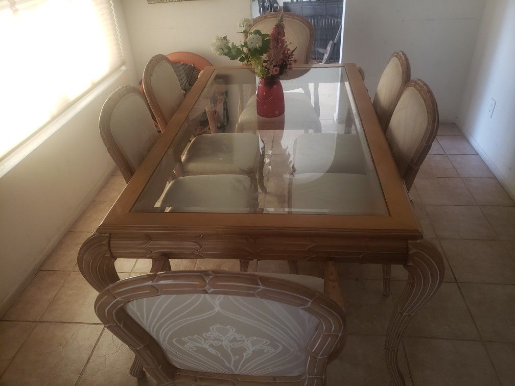 6 Chair Table