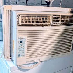 Frigidaire FAC107P1A2 10000 BTU Air Conditioner 