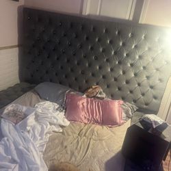 Large Queensize Bed With Storage