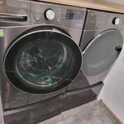 LG ThinQ Washer And Dryer Set 