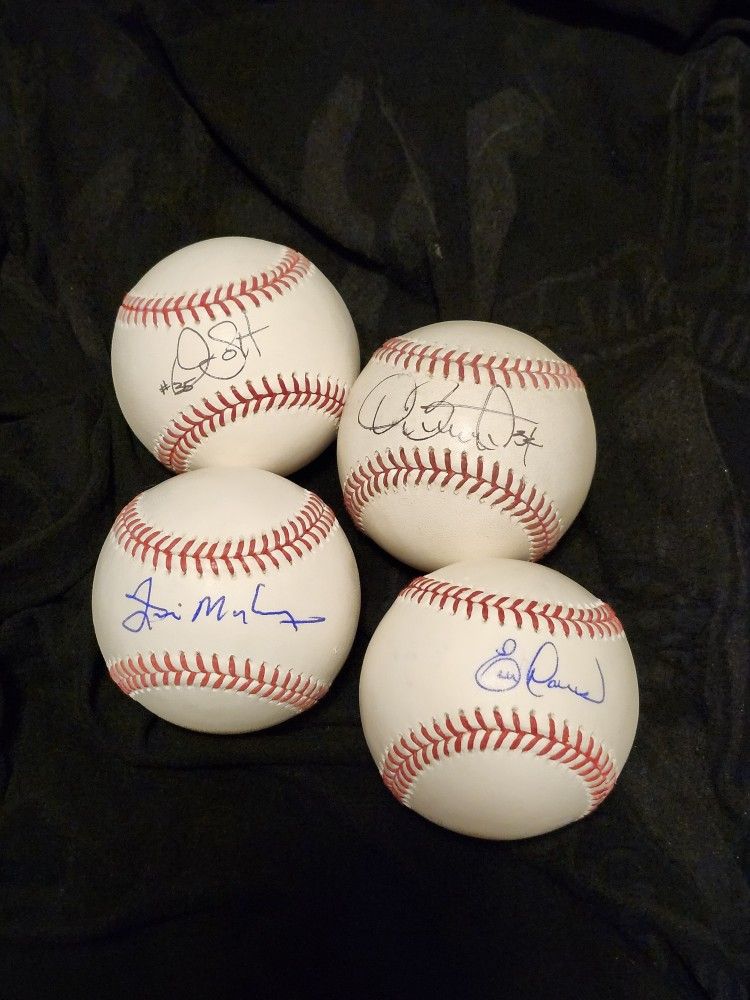Autograph Baseballs