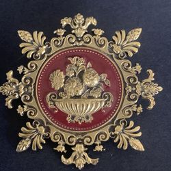 Vintage WHHA  White House Brooch
