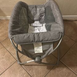 Evenflo Pillo Portable Napper