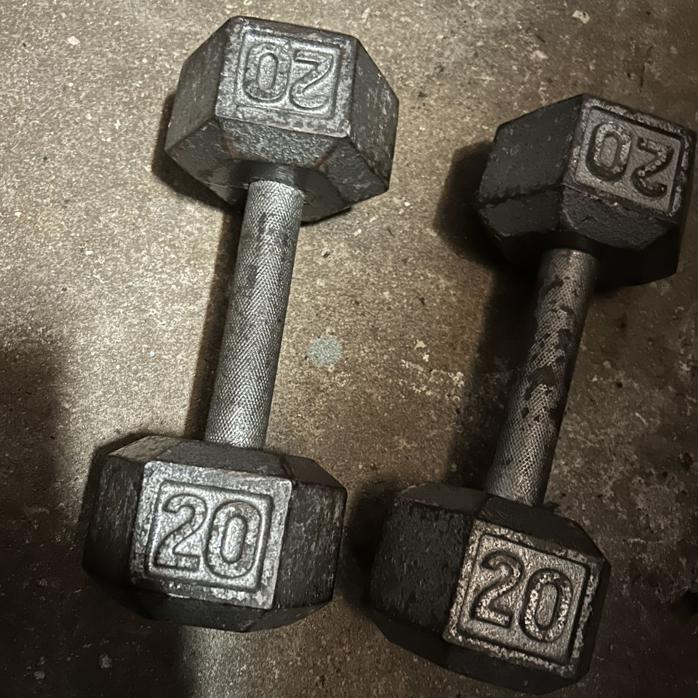 Weights Two 20lb Dumbells 